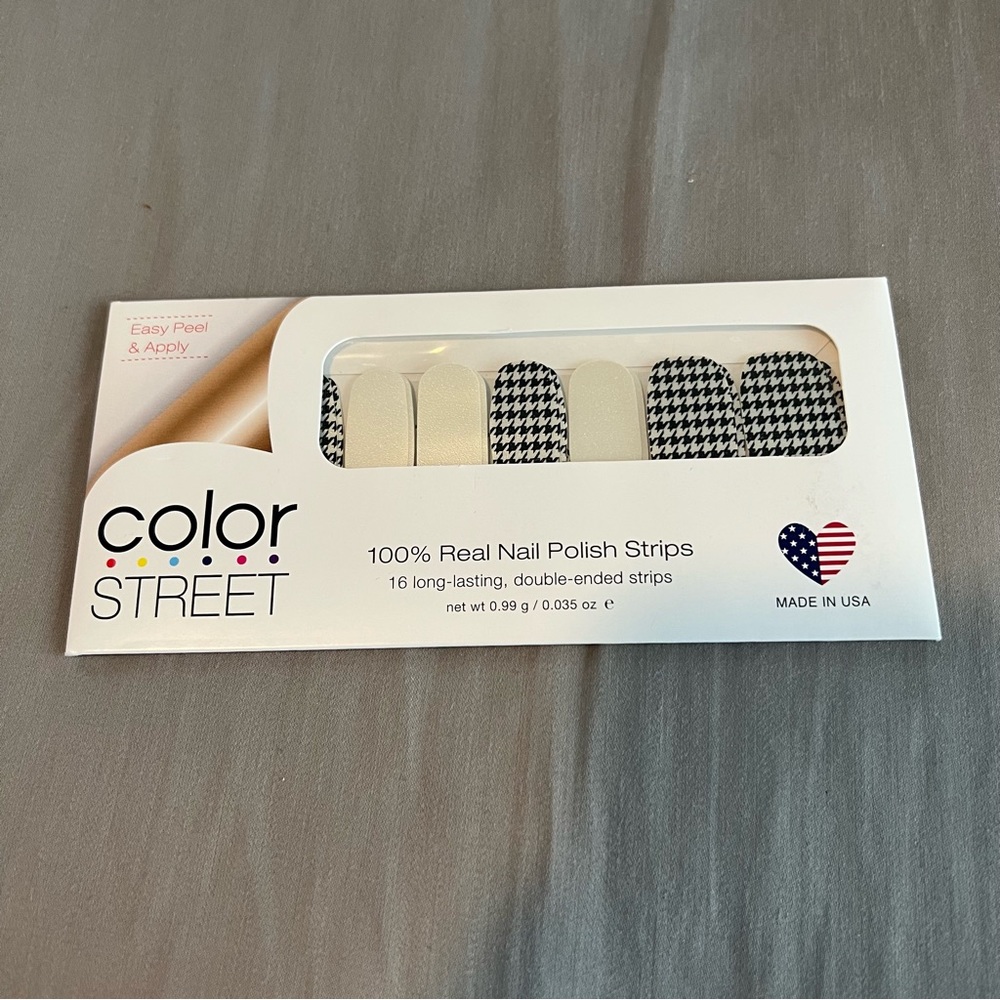 *Retired* Color Street: Highlands Houndstooth | White Black Preppy Shimmer Plaid - Picture 3 of 9